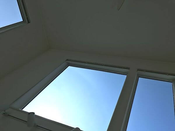 部屋が暖まりづらい吹き抜け
