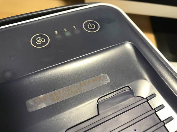 KLOUDICの電源ボタン