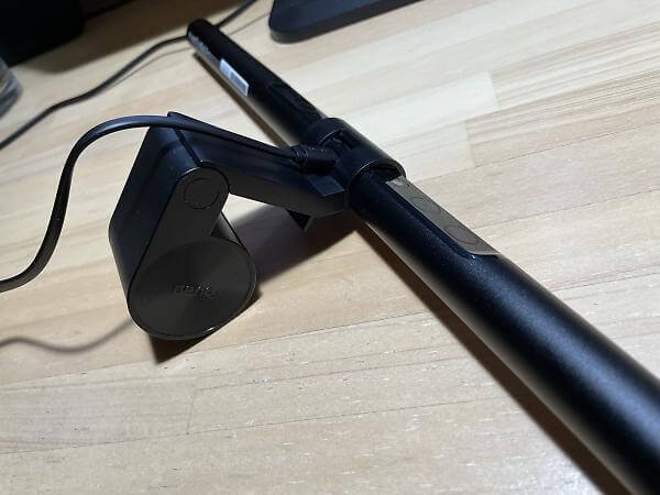 BenQScreenBarの質感